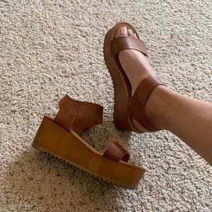 Leather Wedge- Size 6